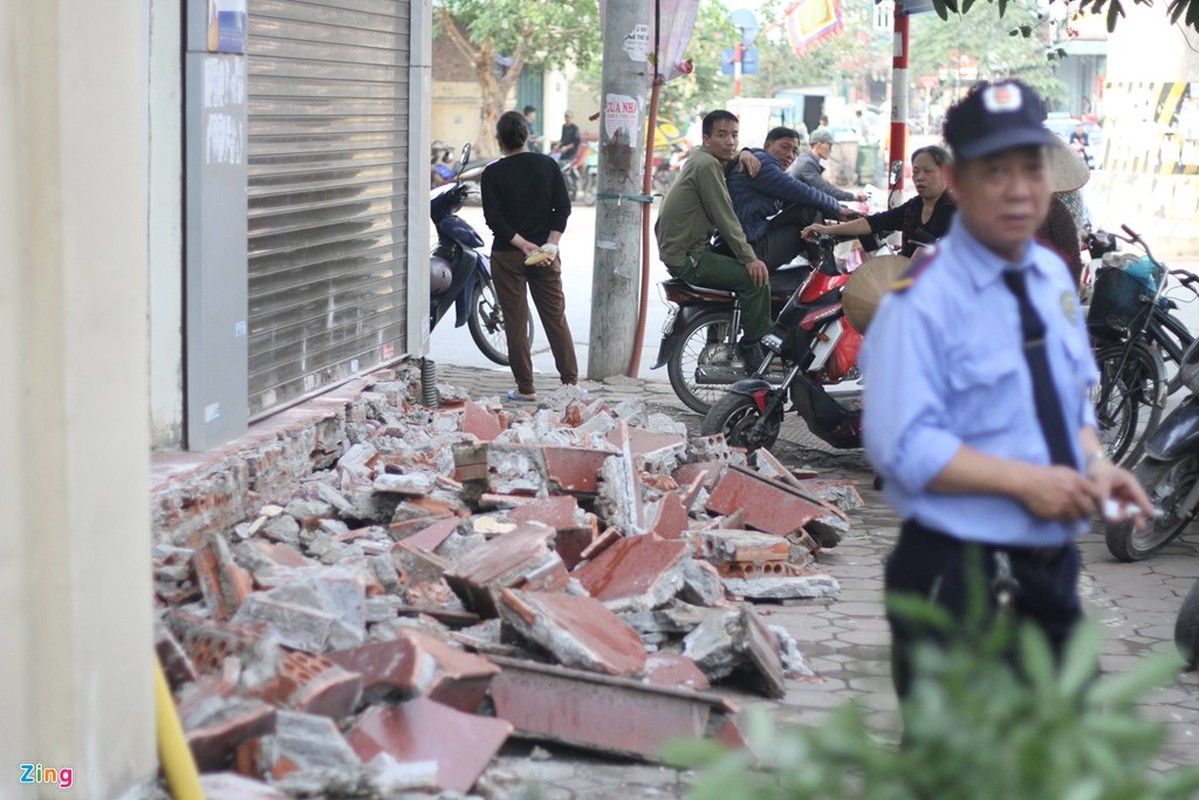 Anh: Chu cua hang tap hoa o Ha Noi kien quyet khong tra via he-Hinh-7